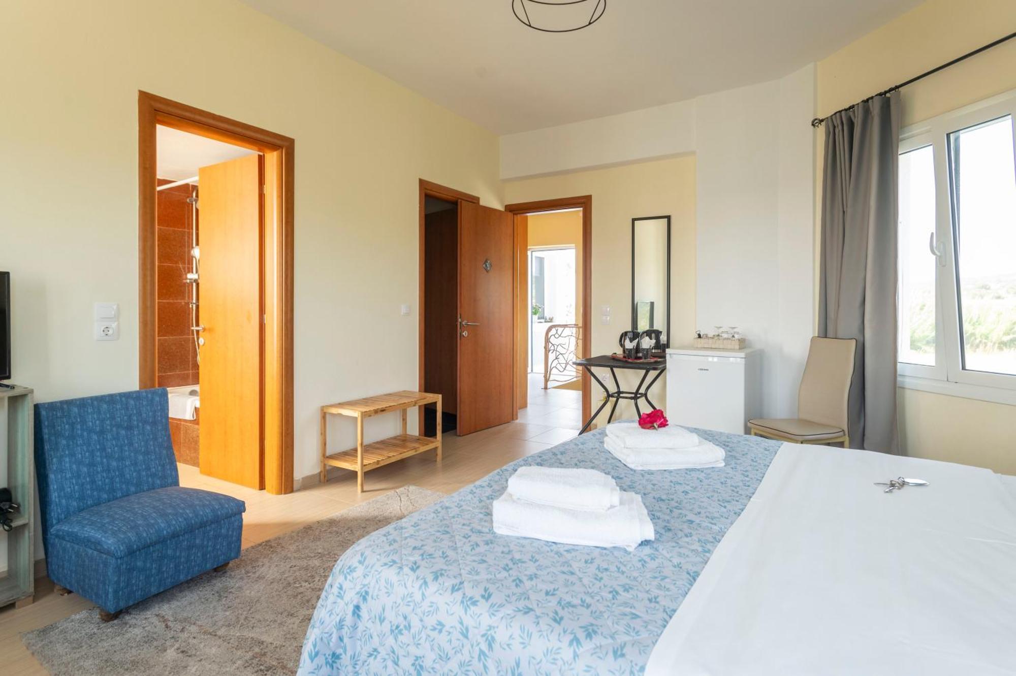 La Vatura Hotel Gialova Eksteriør billede